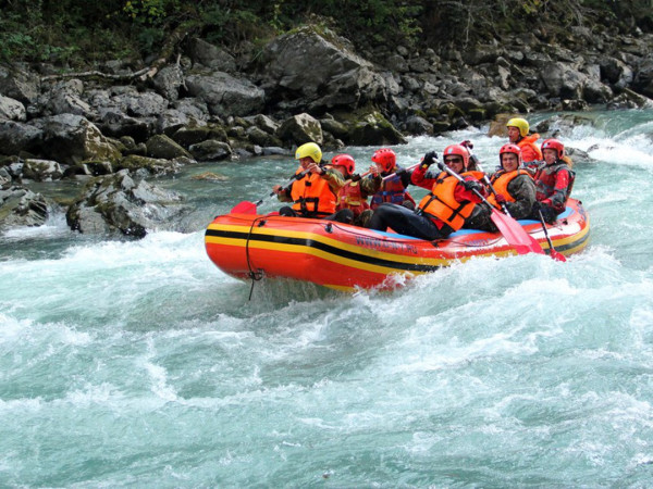 Пятигорск и Архыз: джипинг к водопадам и треккинг к озерам
